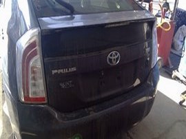 2015 TOYOTA PRIUS GRAY  1.8L AT.  Z24882